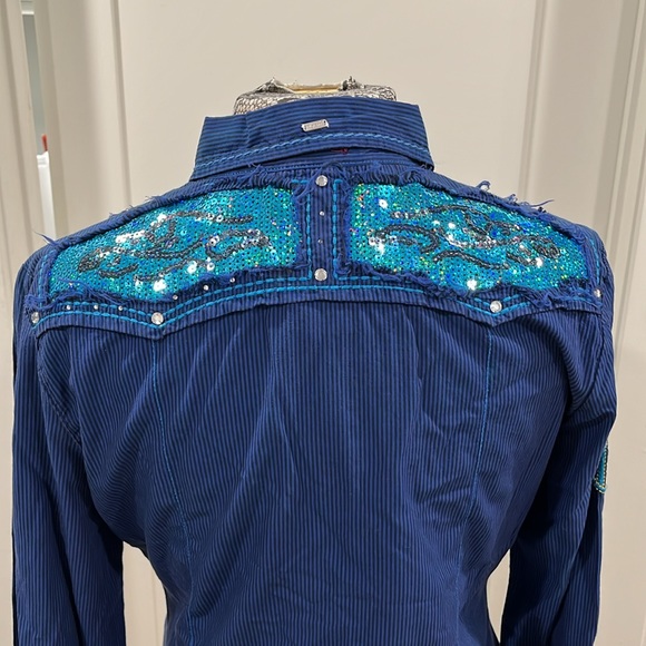 Roar western top cowgirl chic! - Picture 2 of 14